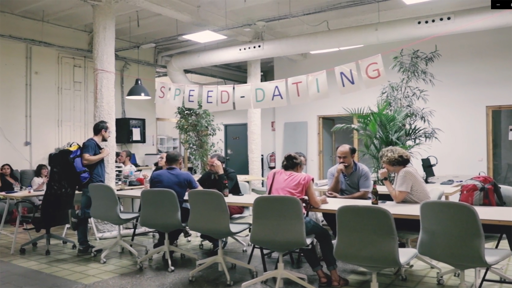 A speed dating between scientists and the general public was one of the activities organised for the European Researcher's night. Photo by.