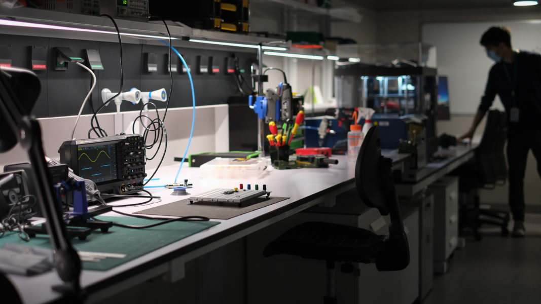 Picture of the PRBB's microfabrication lab