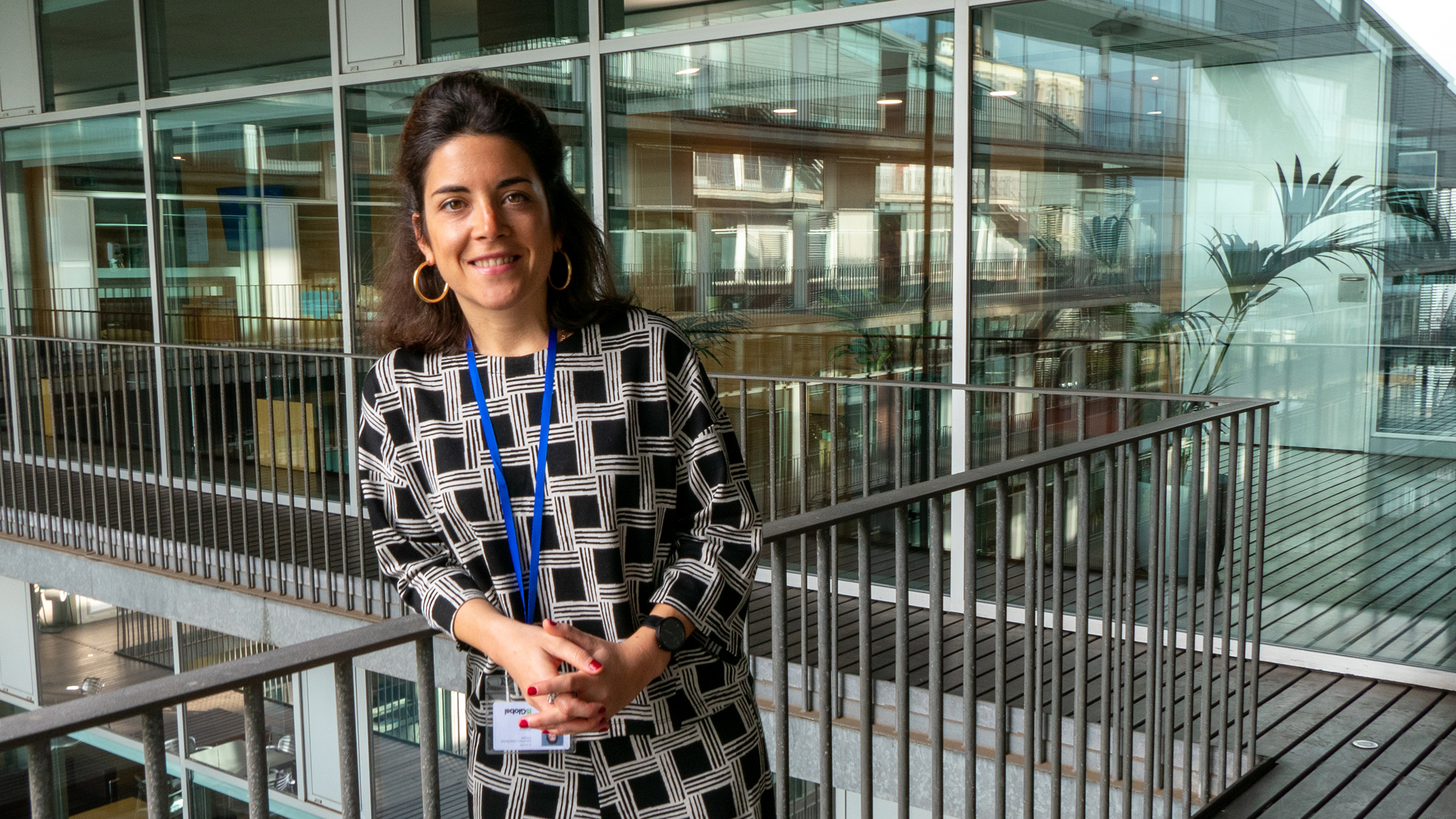 Carolina Donat (ISGlobal): «Sensibilitzar la ciutadania sobre l’efecte dels microplàstics pot ser un primer pas per exercir pressió política»