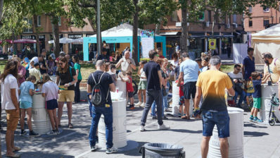 Public participating in the 16th edition of the Science Festival in Barcelona