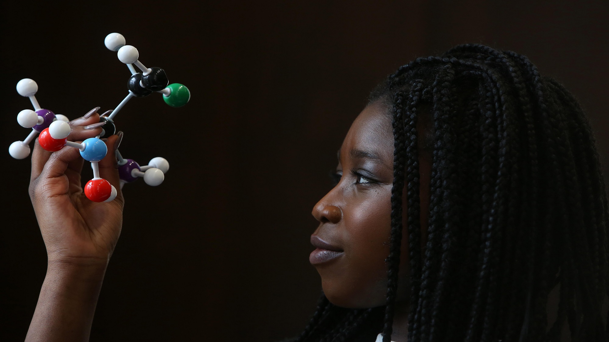 El CRG vuelve a buscar talento femenino africano en una nueva edición de «Science by Women»