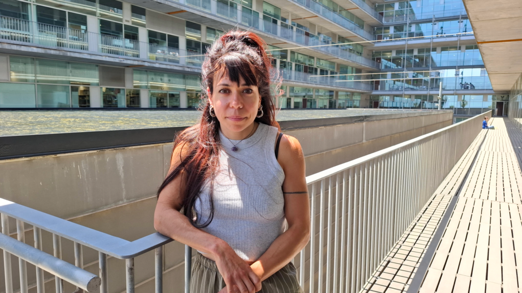 Portrait of Sara Mederos at the PRBB.